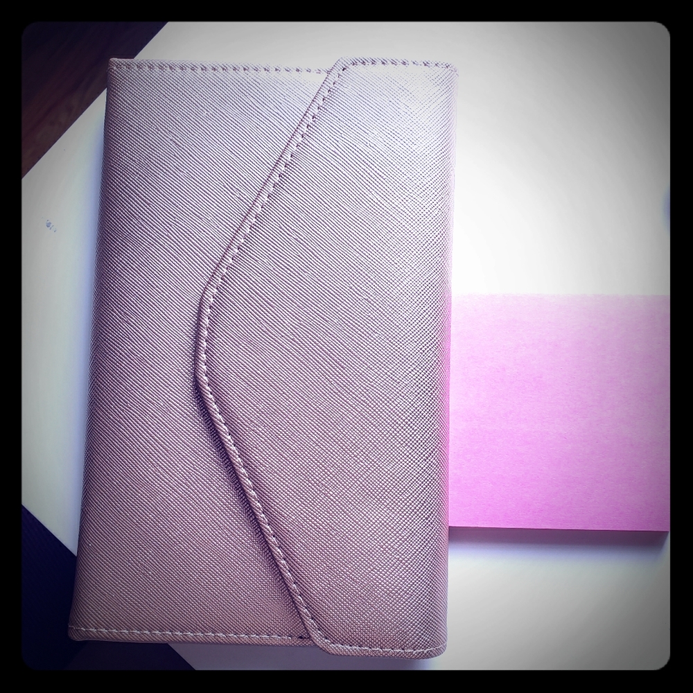 *Last Chance* FREE with any order! Rose gold clutch